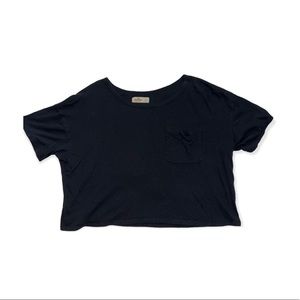 Hollister Black Flowy Cropped T-Shit, Size S